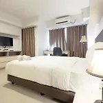Best Price Minimalist Studio Apartment At The H Residence By Travelio